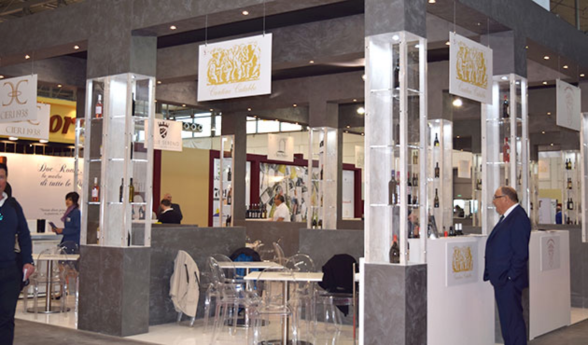 Allestimento stand fieristico al Vinitaly
